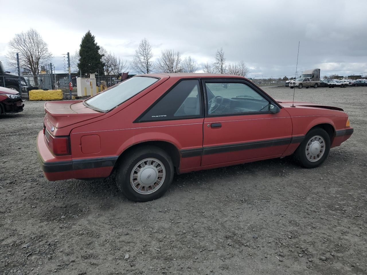 1989 Ford Mustang - Image 3