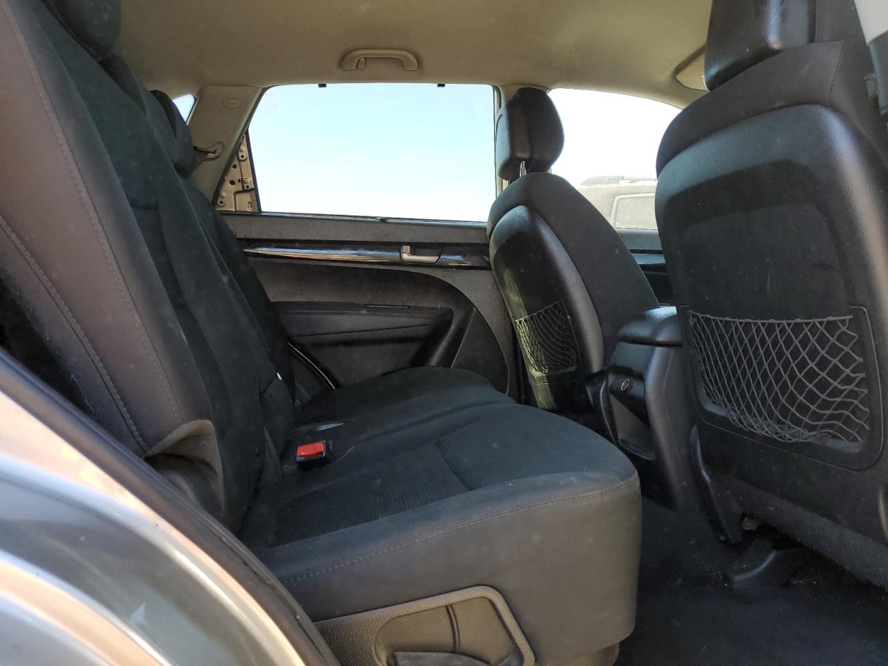 2015 Kia Sorento - Image 11