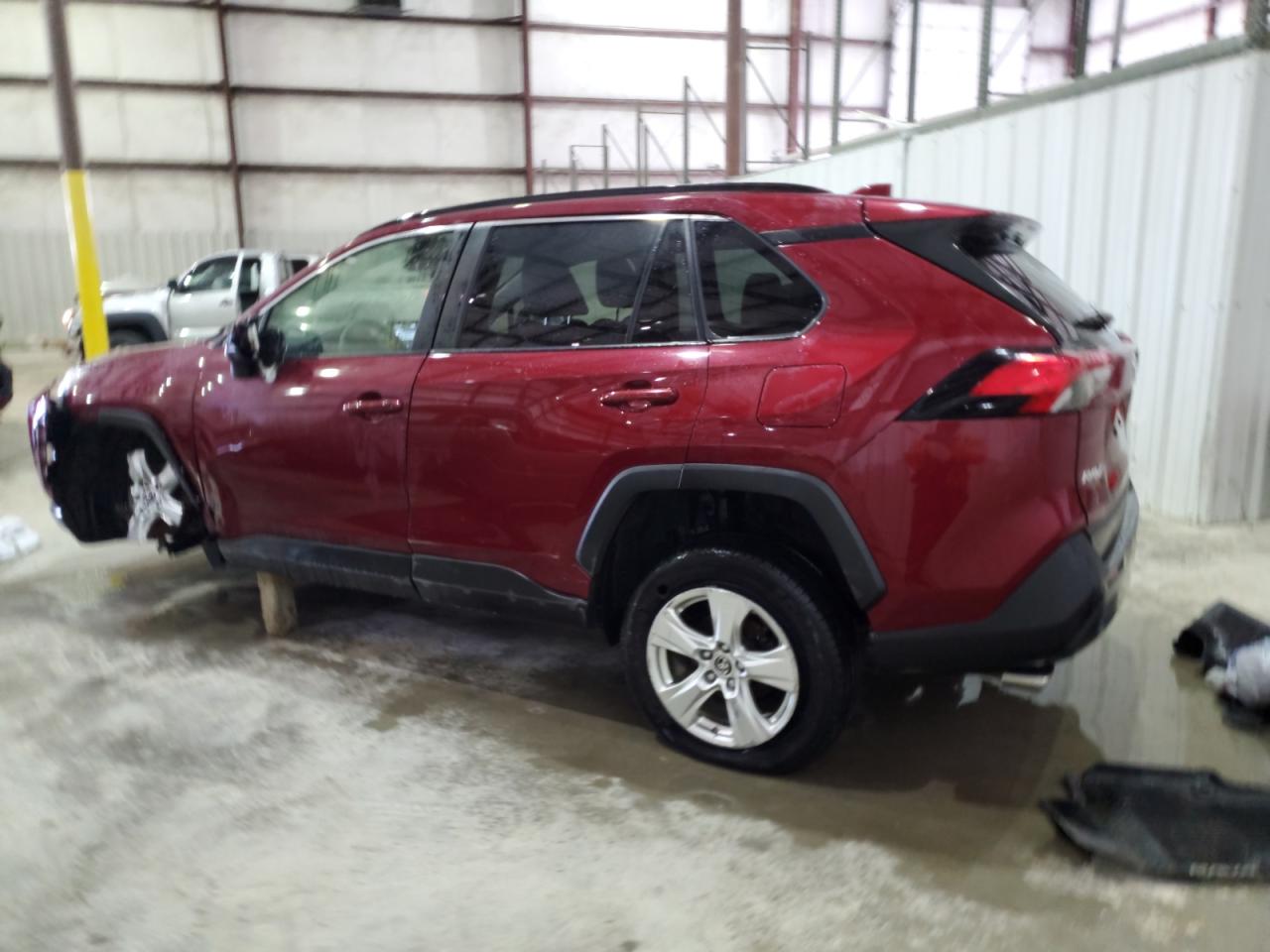 2019 Toyota RAV 4 - Image 2