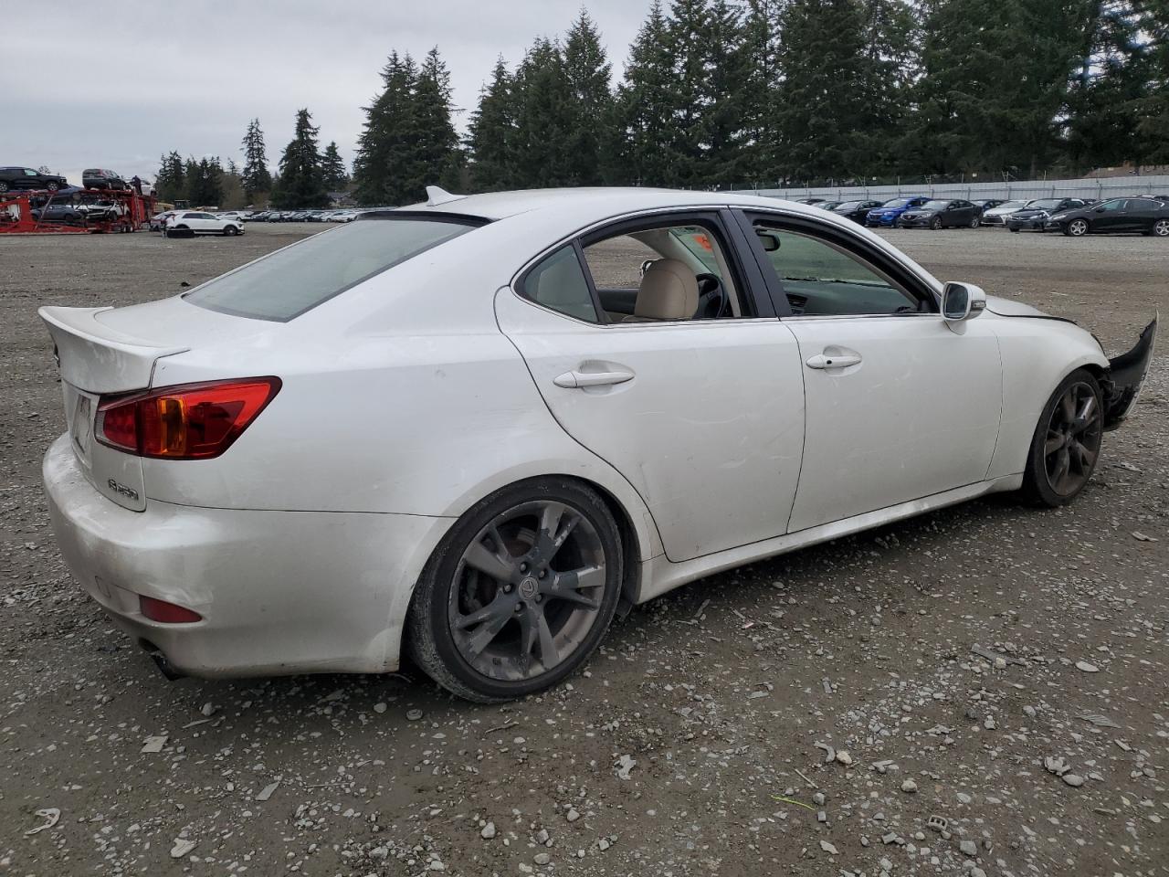 2010 Lexus IS - Image 3