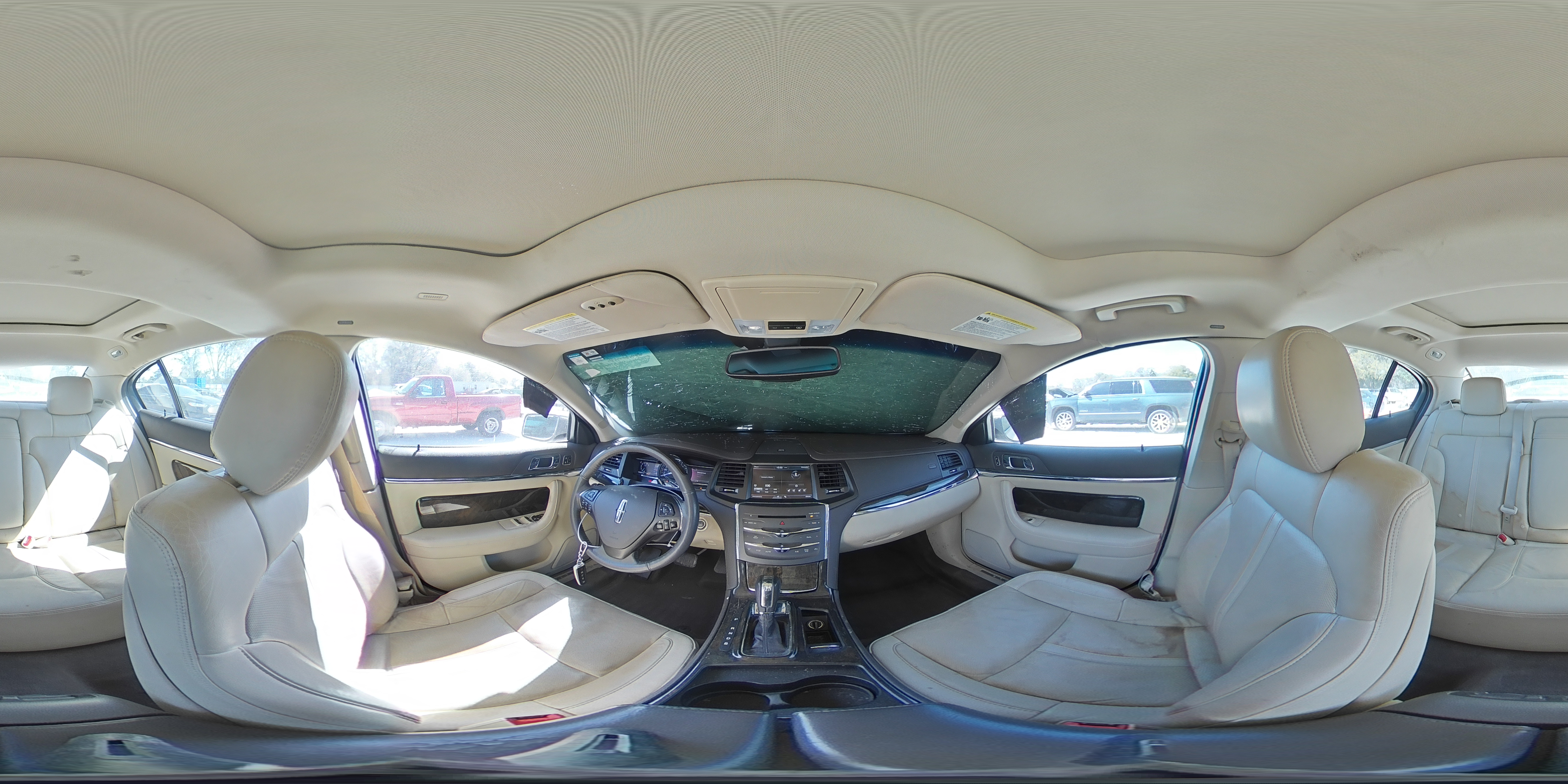 2014 Lincoln MKS - Image 12