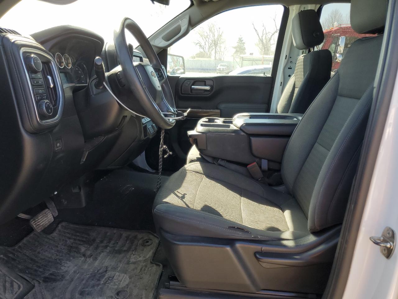 2020 Chevrolet Silverado - Image 7