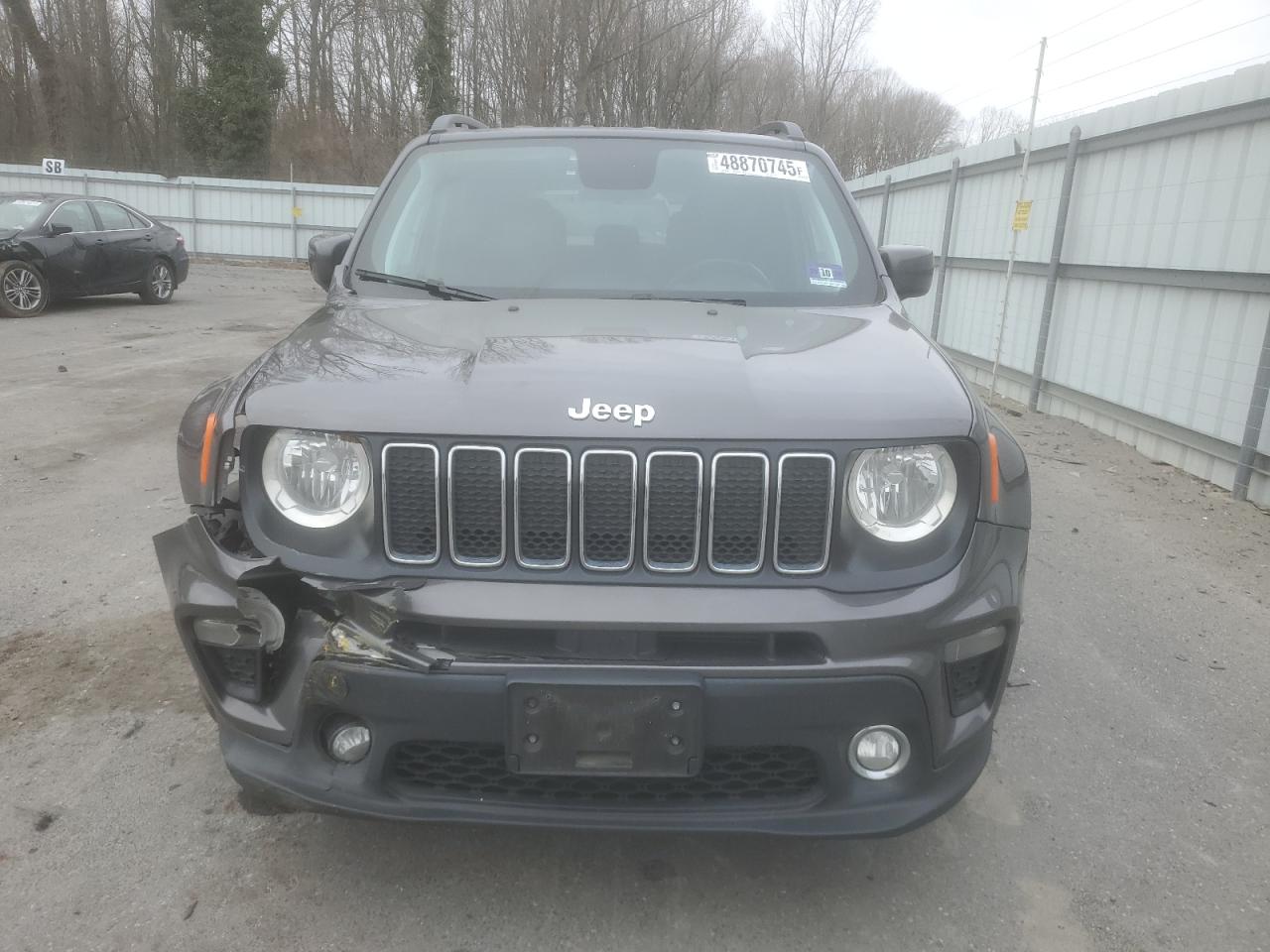 2019 Jeep Renegade - Image 5
