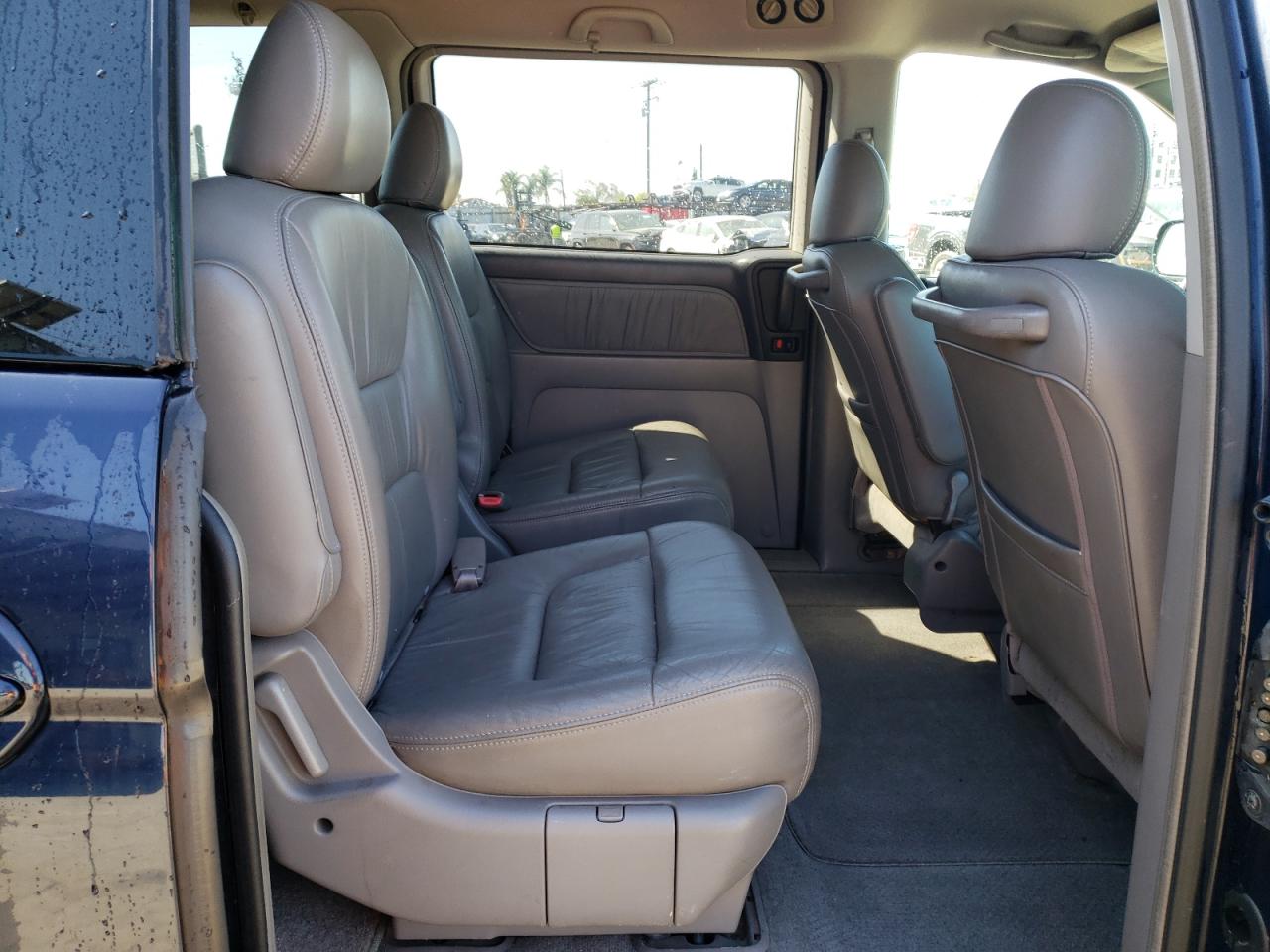 2003 Honda Odyssey - Image 12