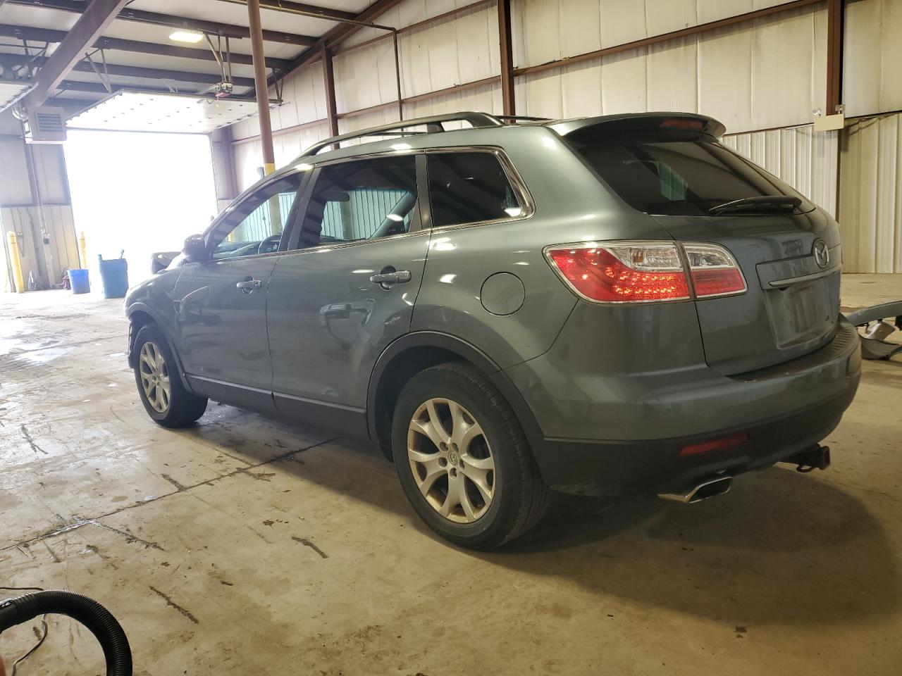 2012 Mazda CX-9 - Image 2