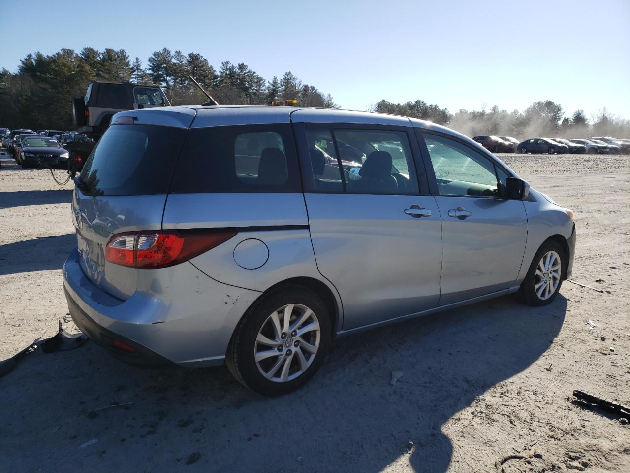 2012 Mazda 5 - Image 3
