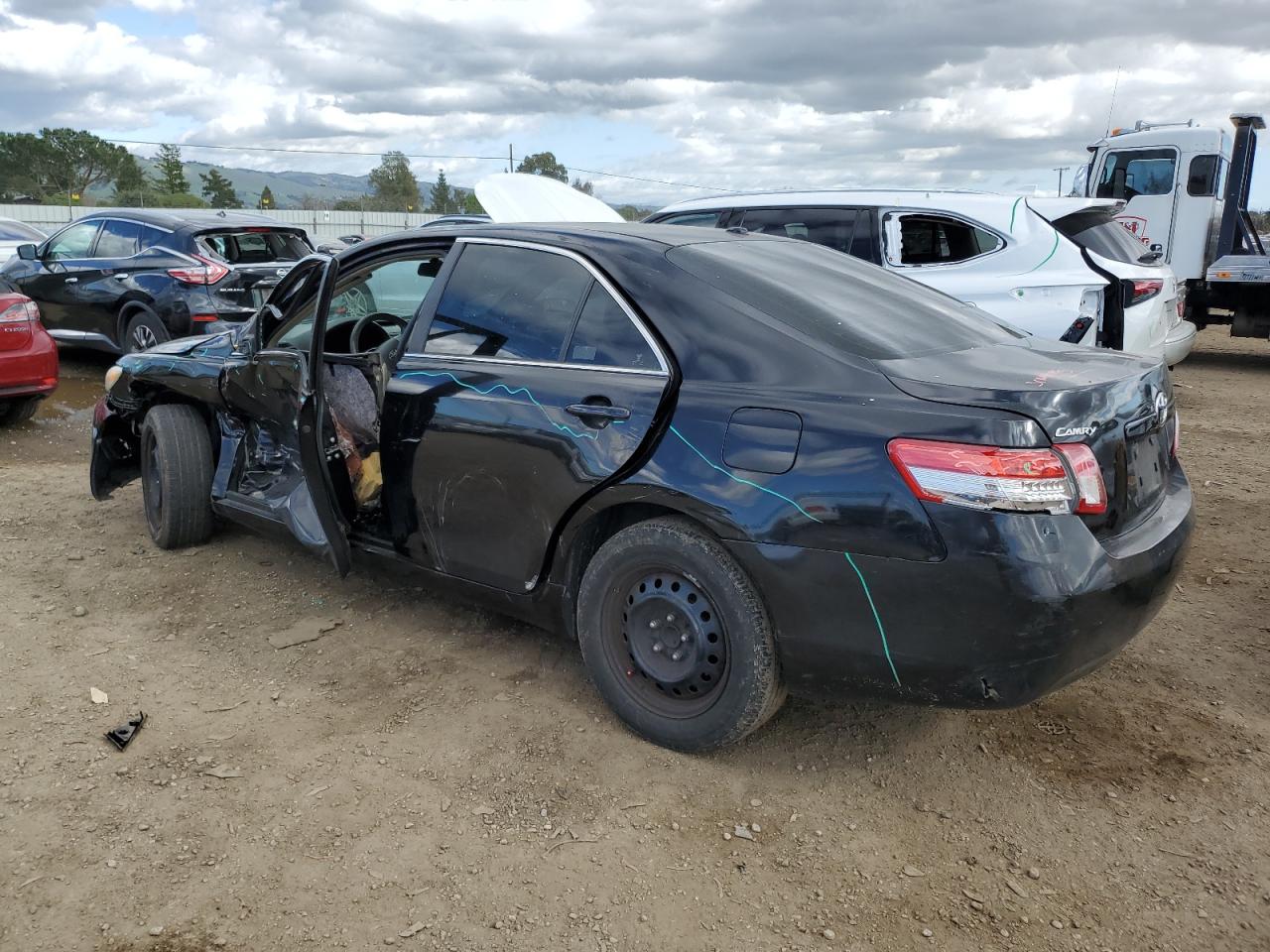 2011 Toyota Camry - Image 2