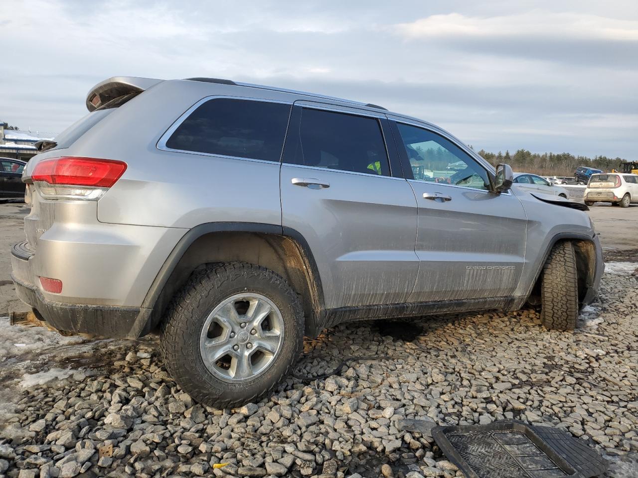 2015 Jeep Grand Cherokee - Image 3