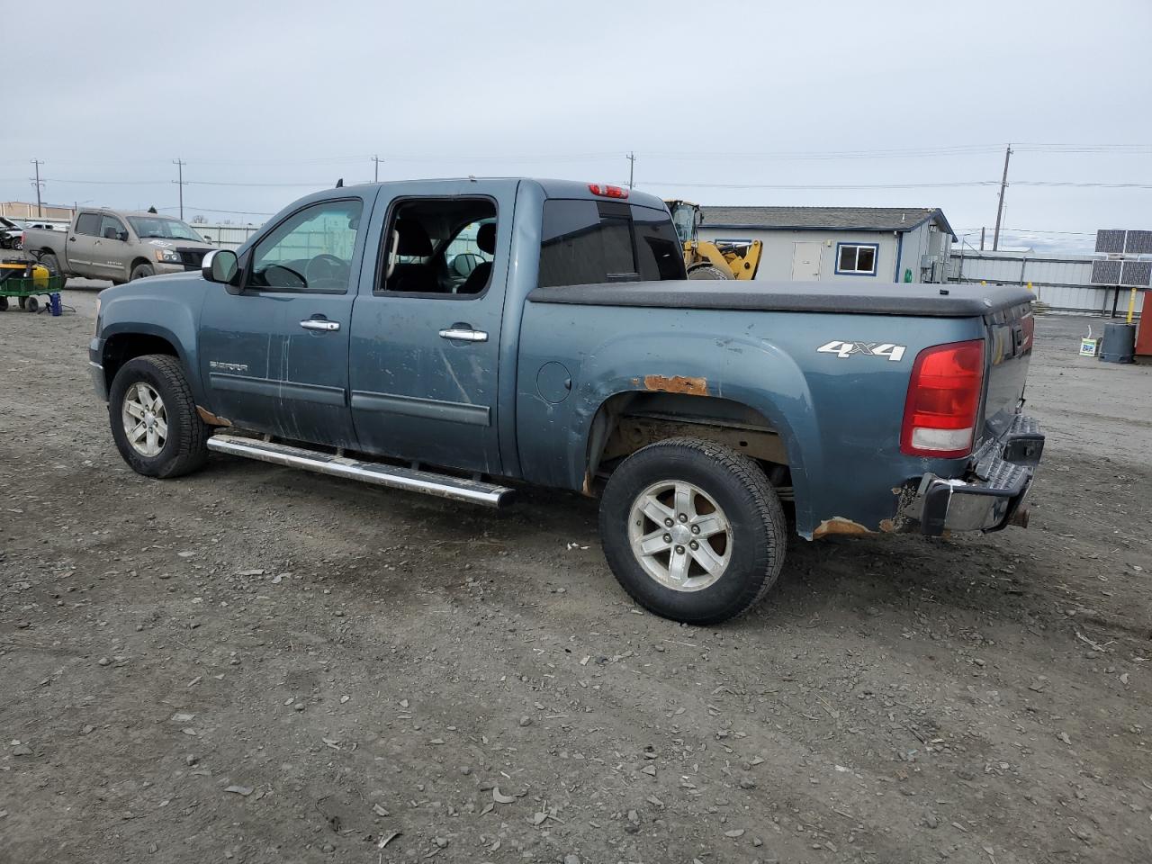 2012 GMC Sierra - Image 2