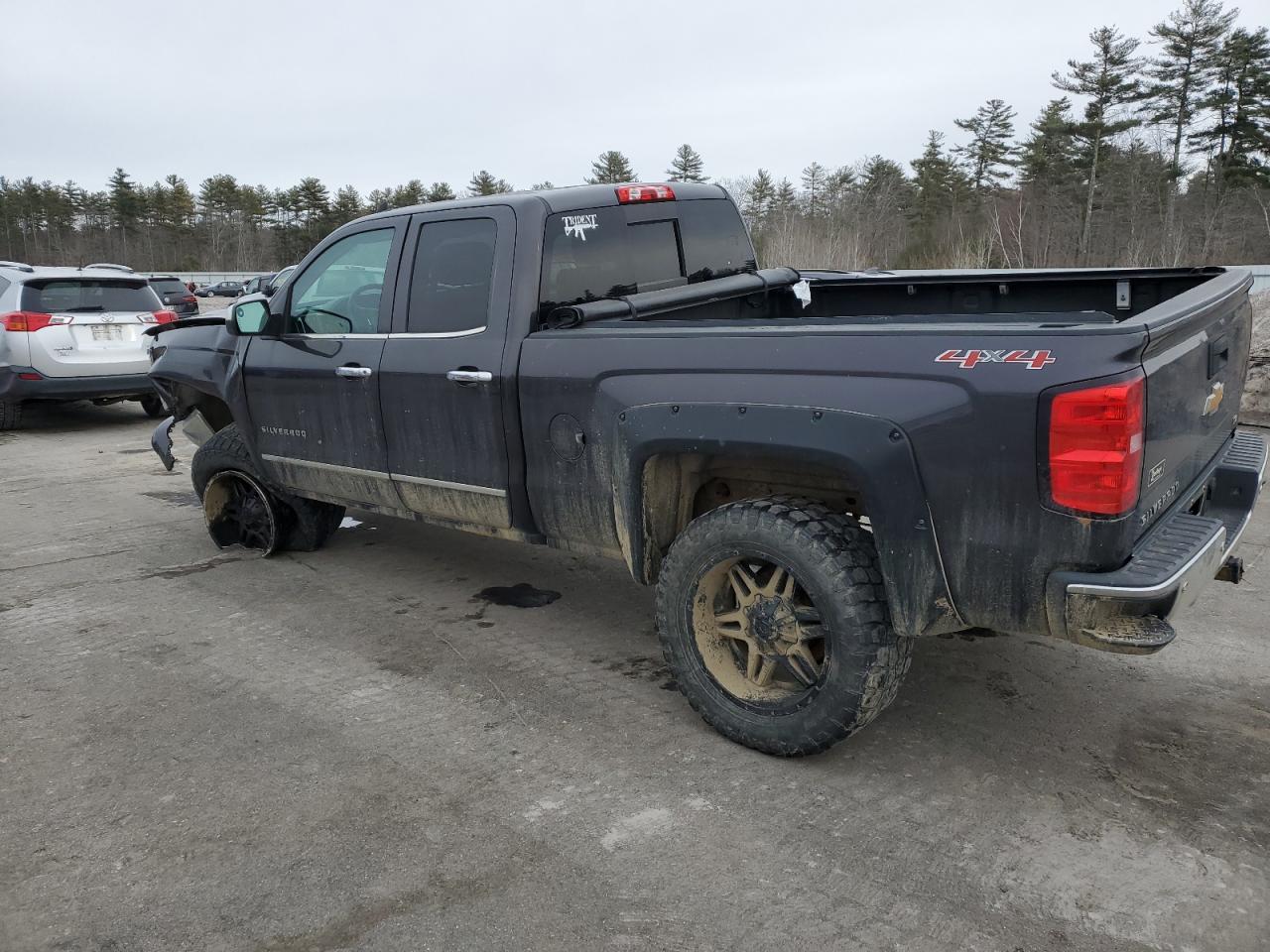 2015 Chevrolet Silverado - Image 2