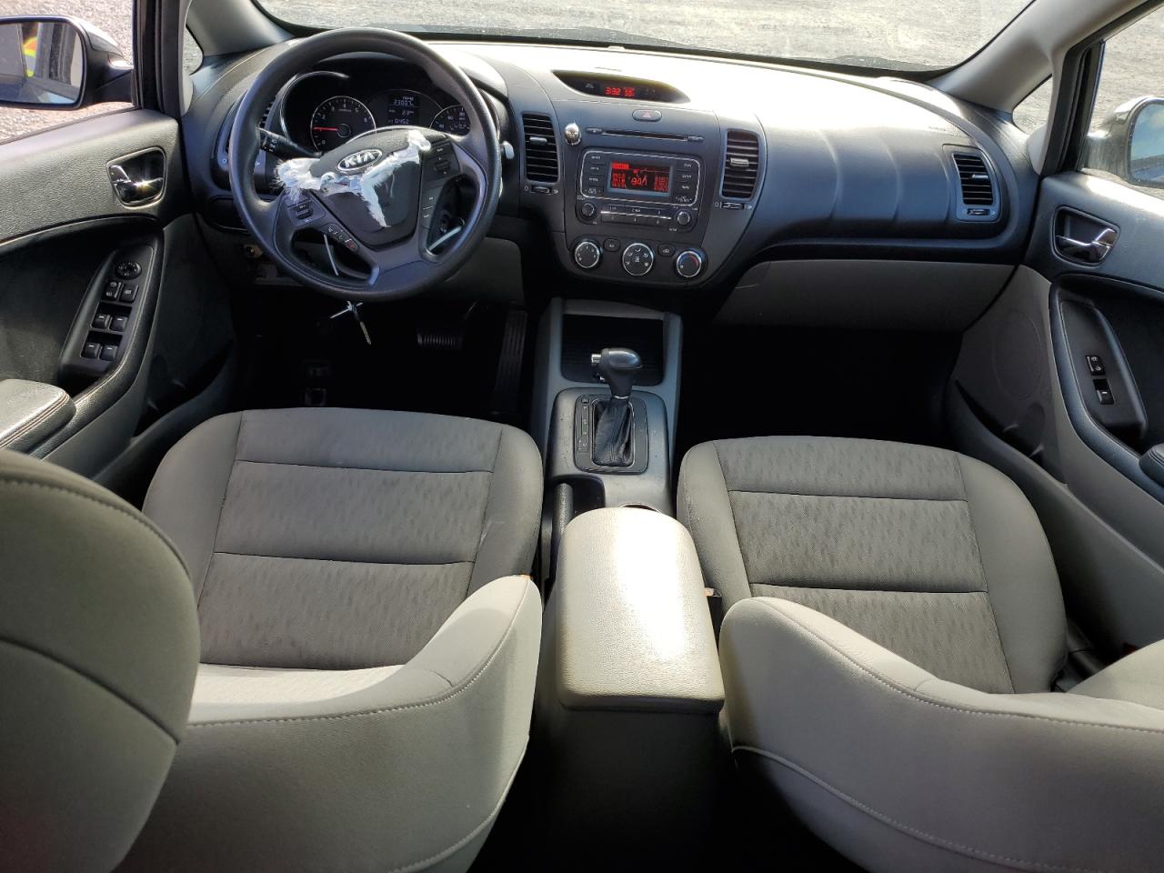 2015 Kia Forte - Image 8