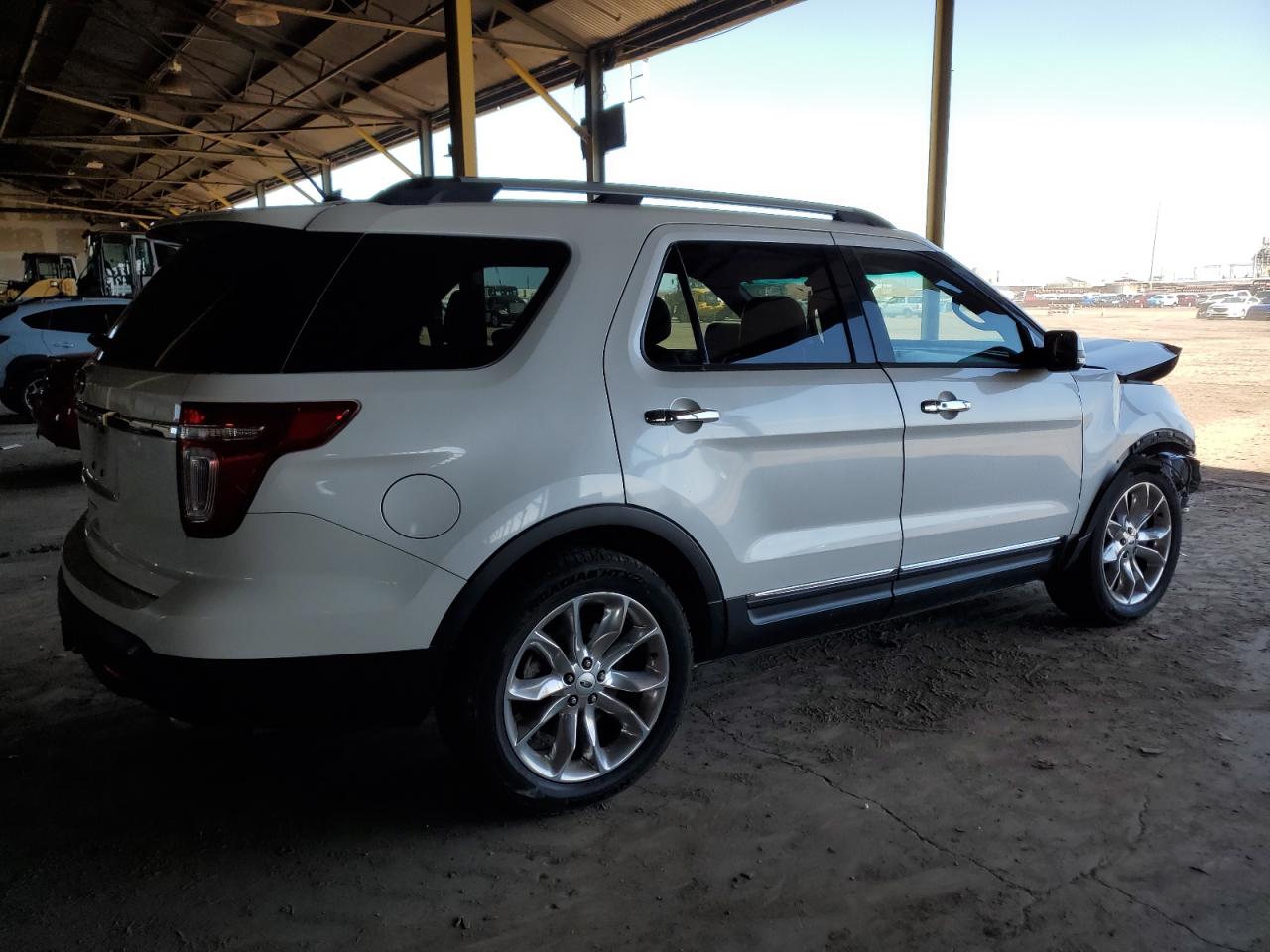 2014 Ford Explorer - Image 3