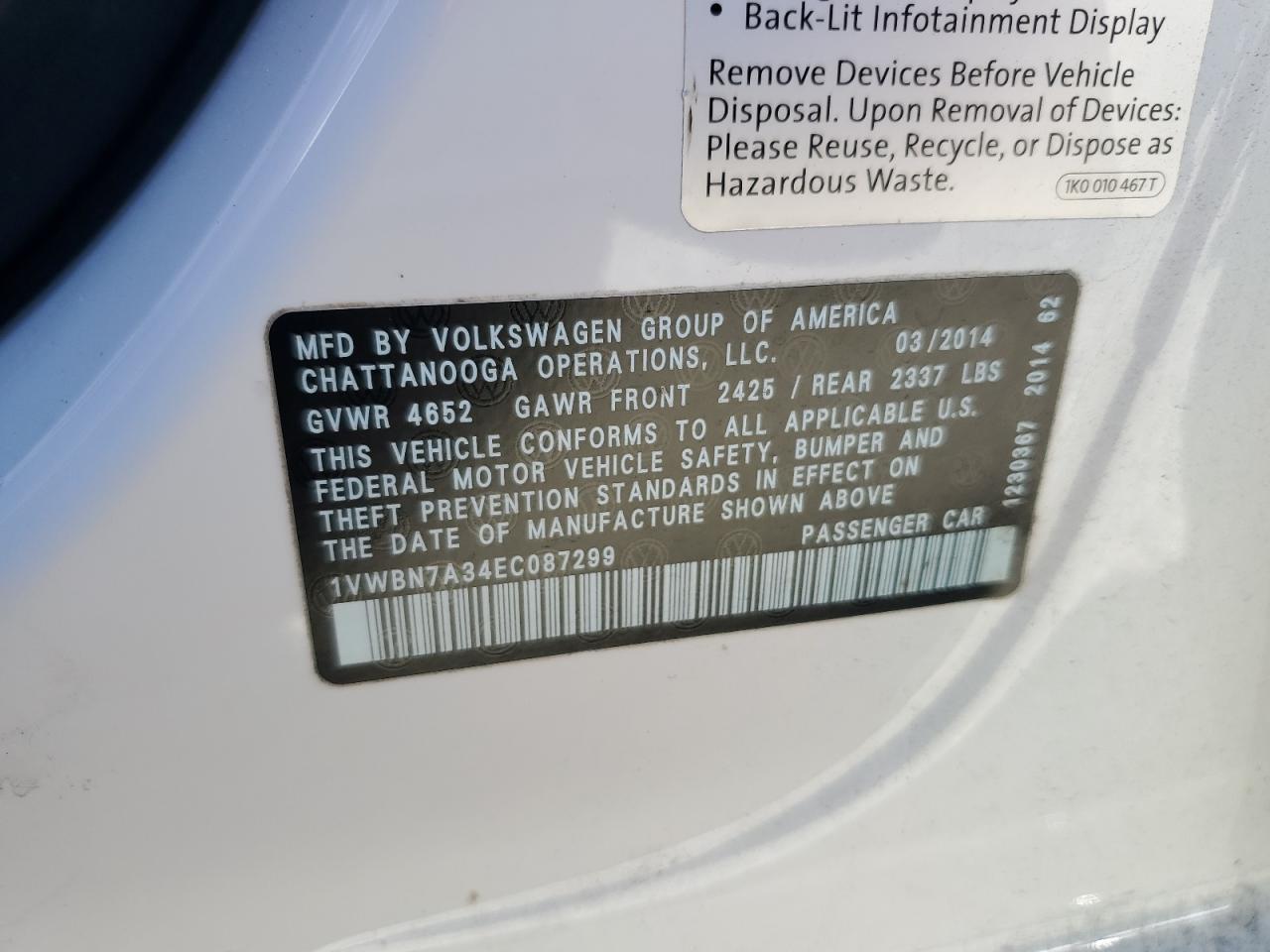 2014 Volkswagen Passat - Image 14