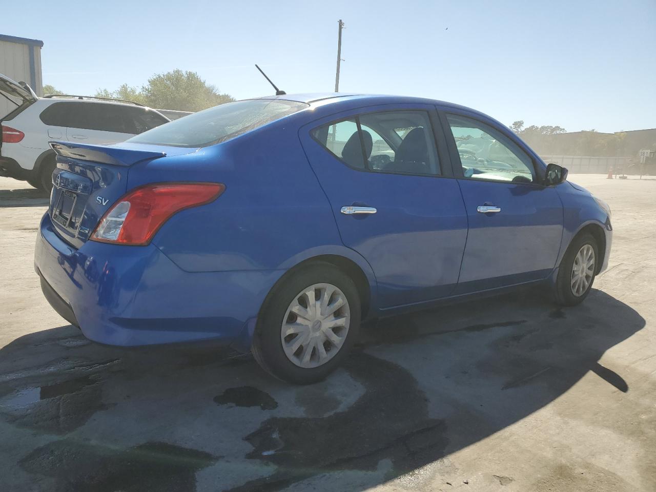 2015 Nissan Versa - Image 3