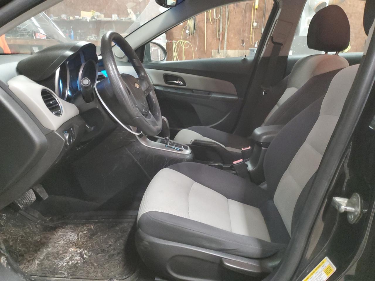 2012 Chevrolet Cruze - Image 7