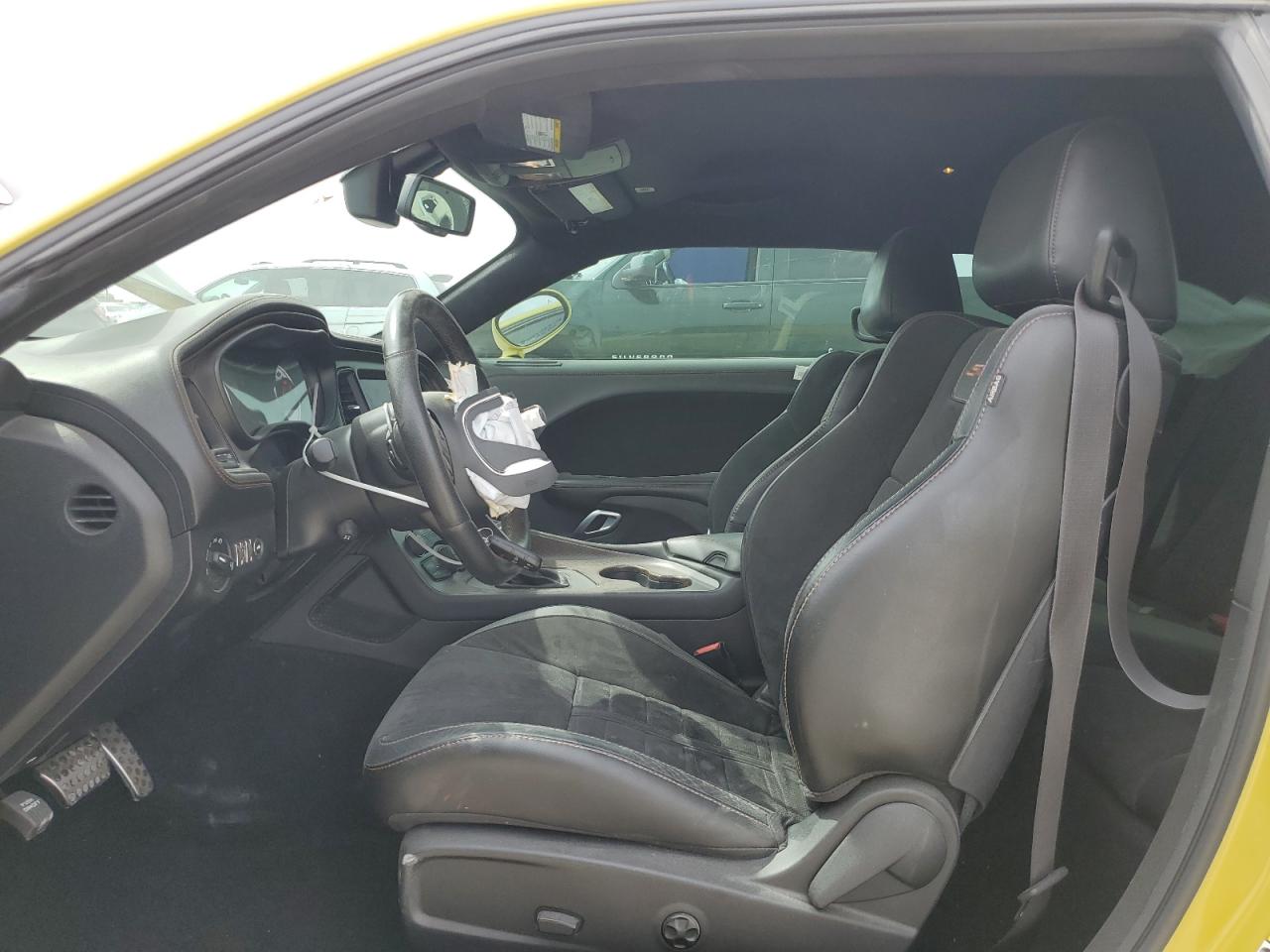 2020 Dodge Challenger - Image 7