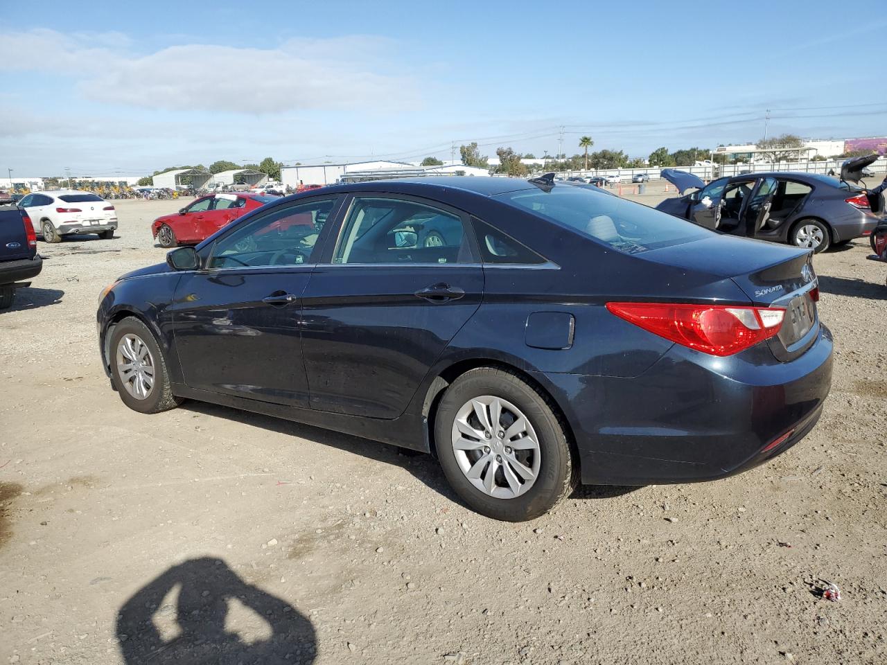 2012 Hyundai Sonata - Image 2