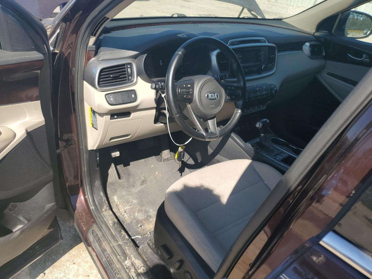 2016 Kia Sorento - Image 8