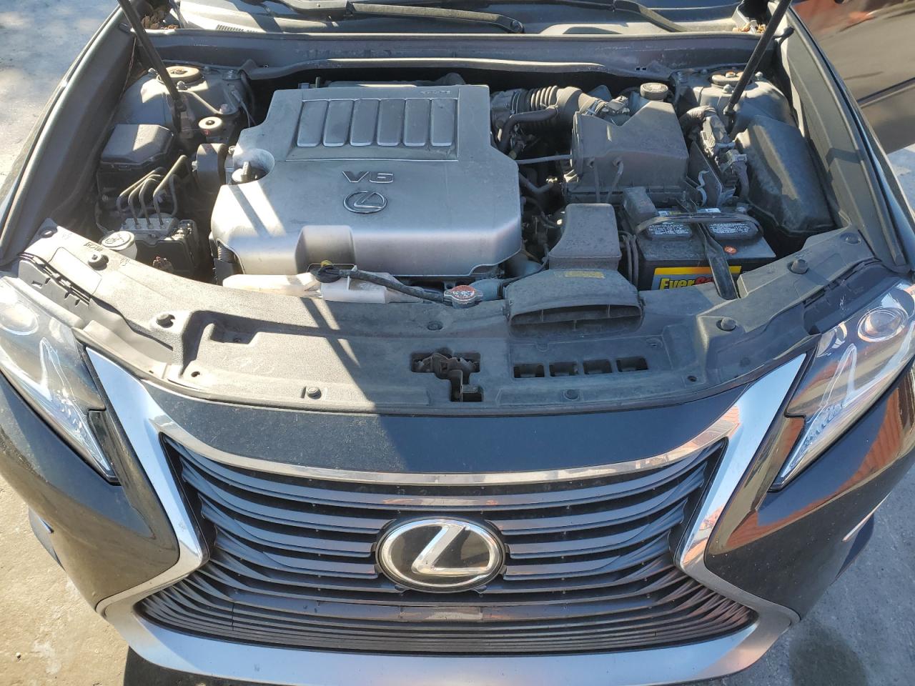 2016 Lexus ES - Image 11