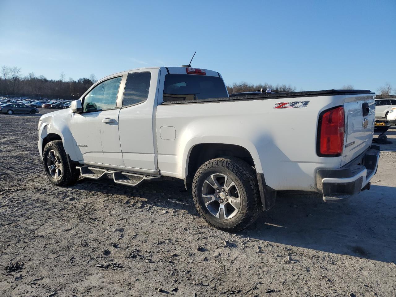 2015 Chevrolet Colorado - Image 2