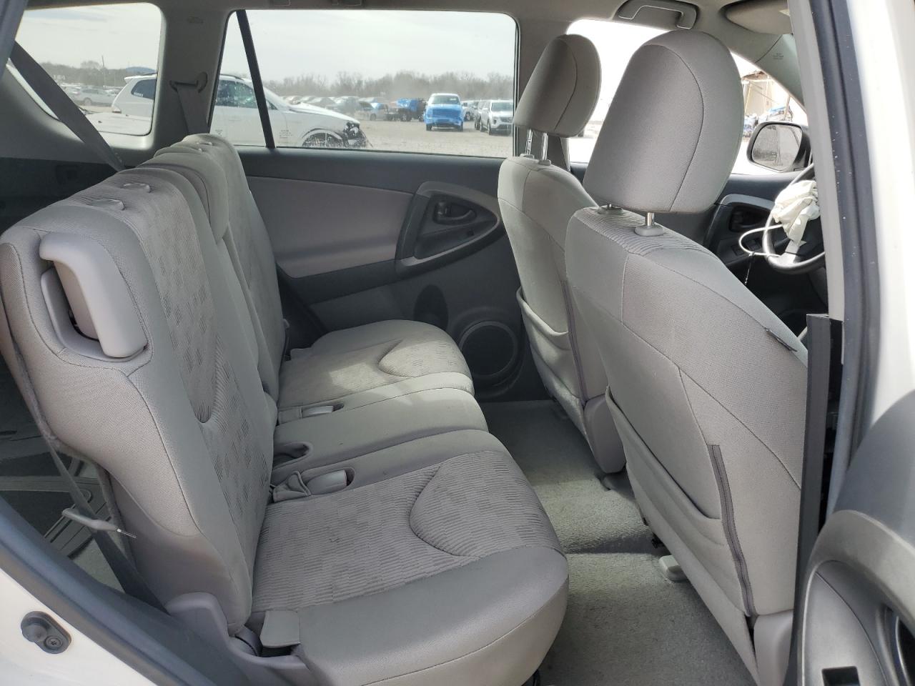 2012 Toyota RAV 4 - Image 11