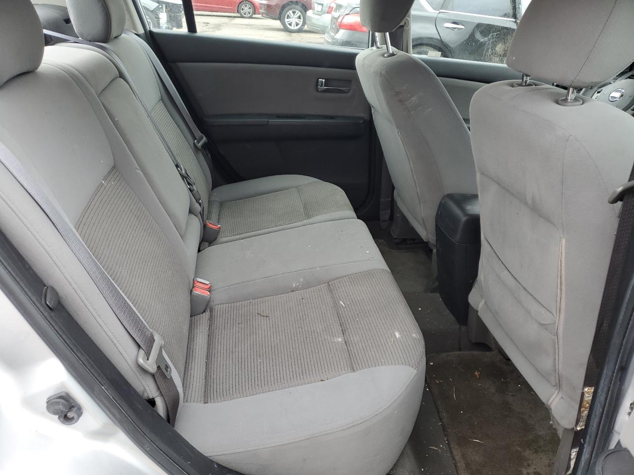 2012 Nissan Sentra - Image 10