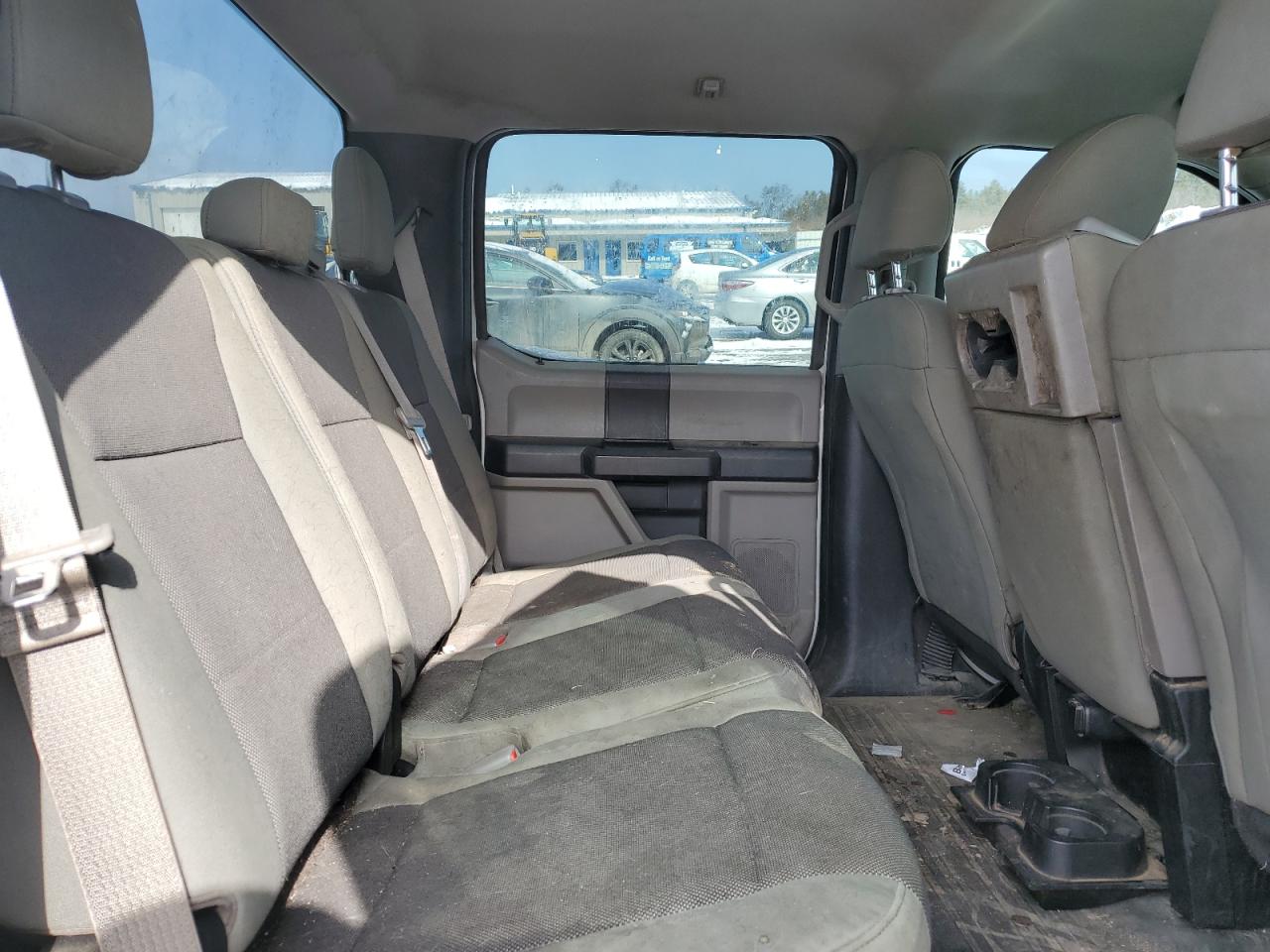 2015 Ford F-150 - Image 10
