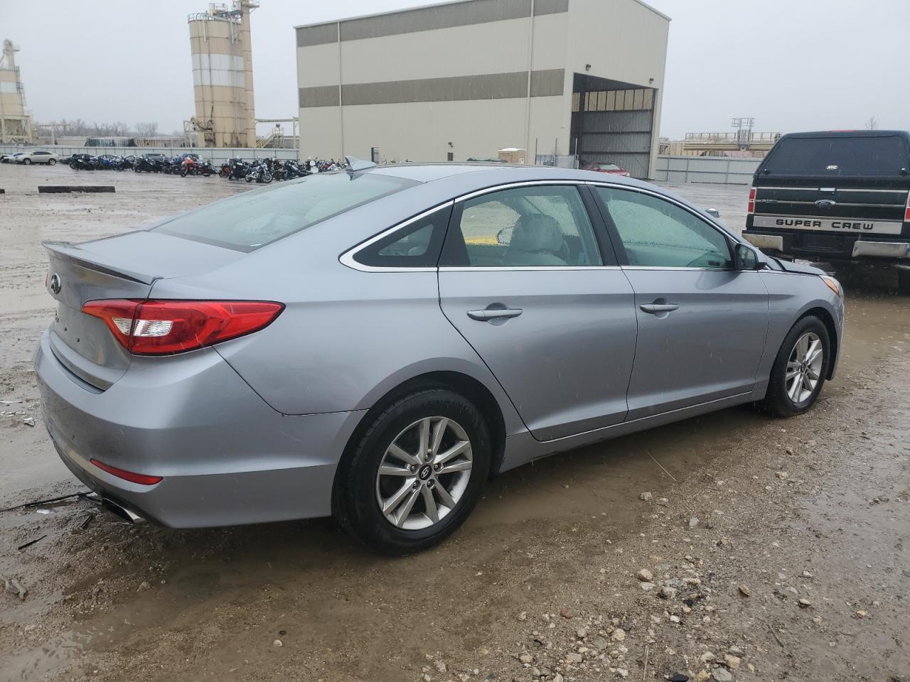 2016 Hyundai Sonata - Image 3