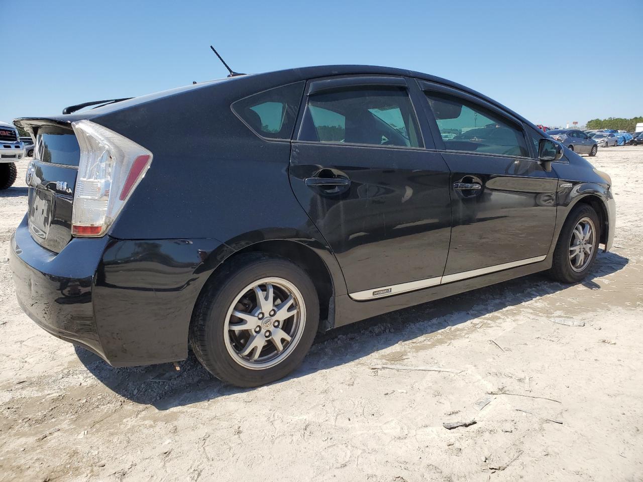 2011 Toyota Prius - Image 3