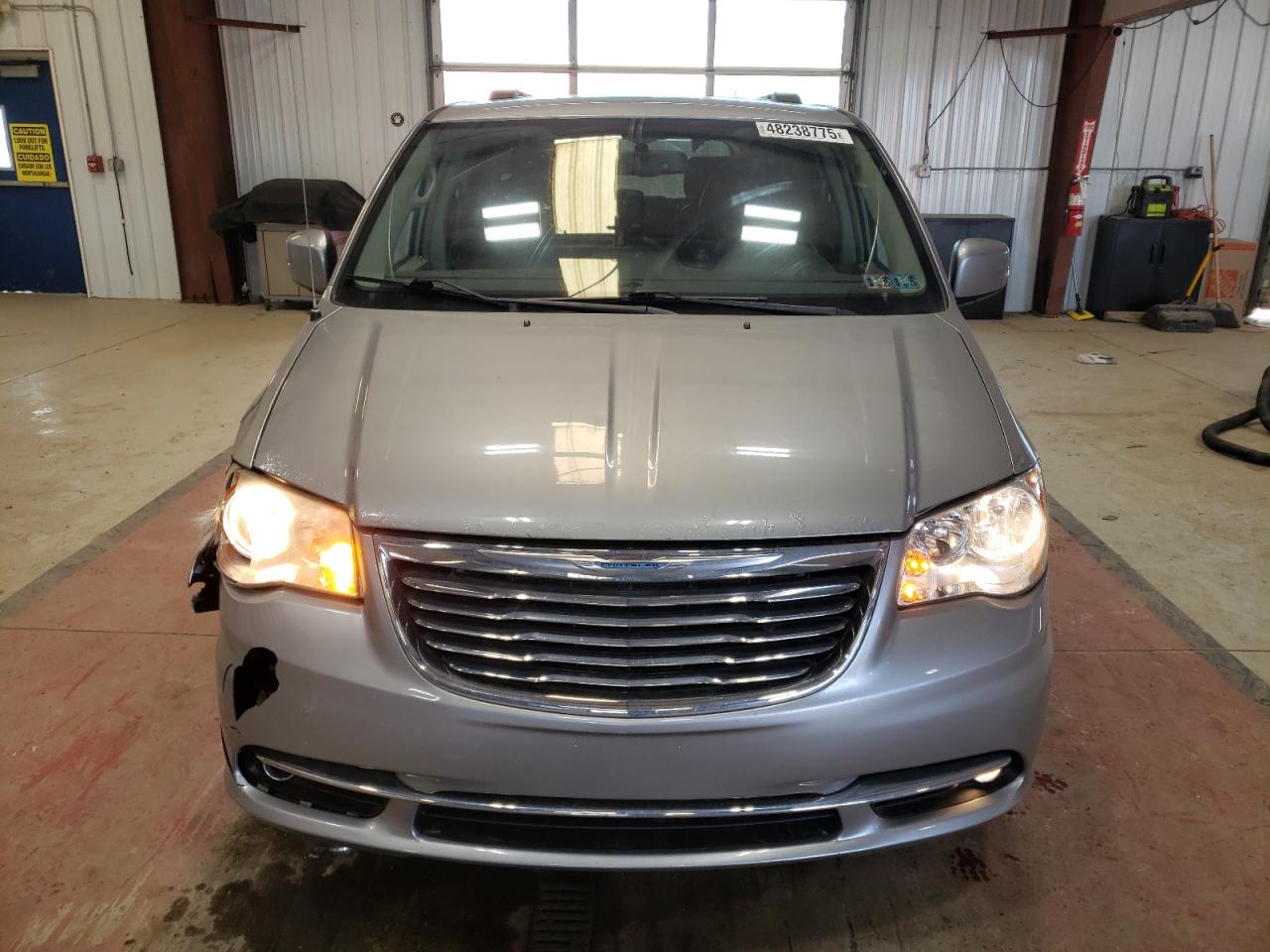 2013 Chrysler Town & Country - Image 5