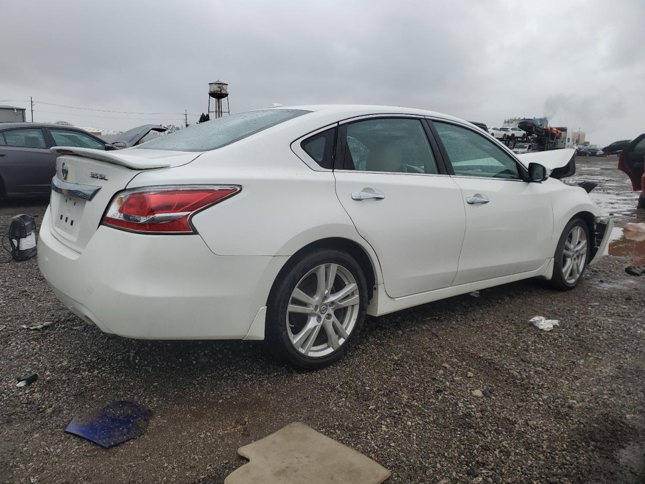 2013 Nissan Altima - Image 3