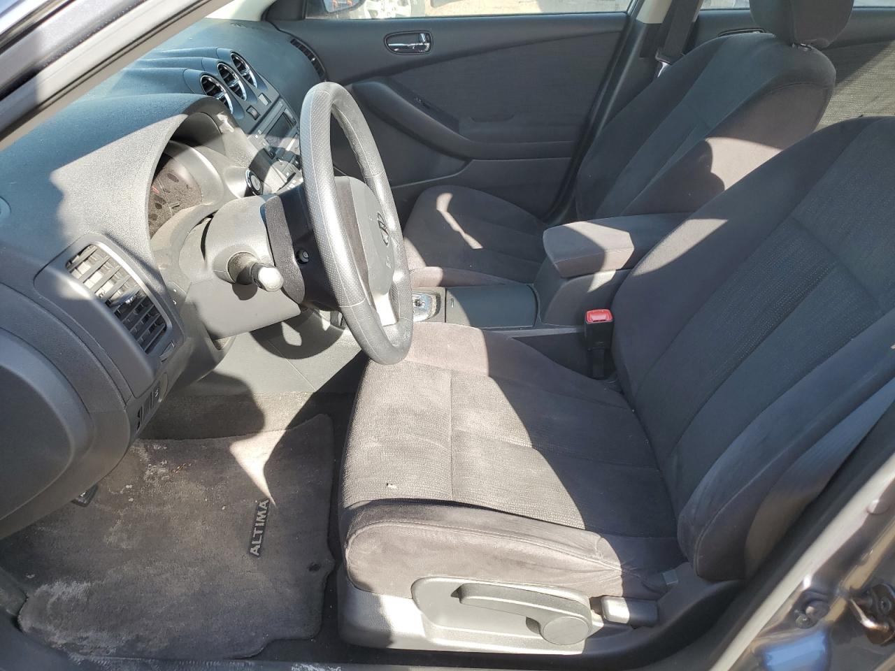 2010 Nissan Altima - Image 7