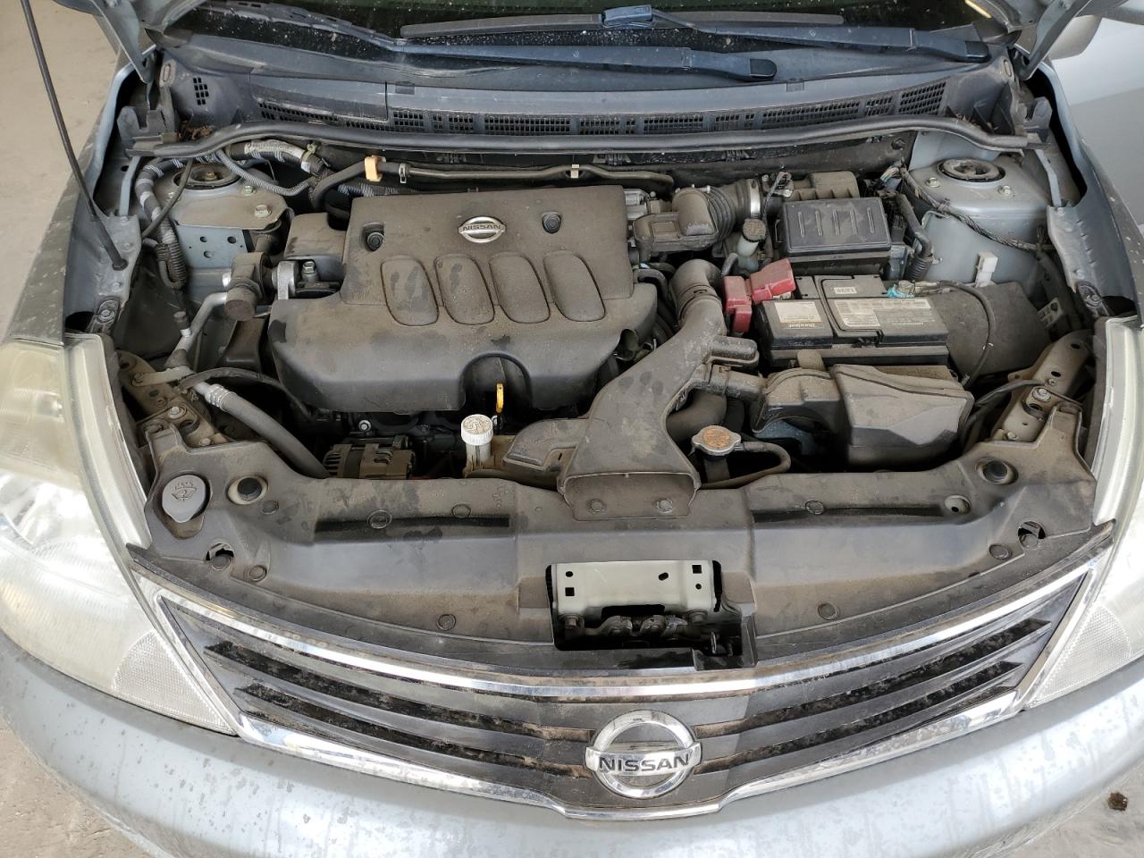 2011 Nissan Versa - Image 11