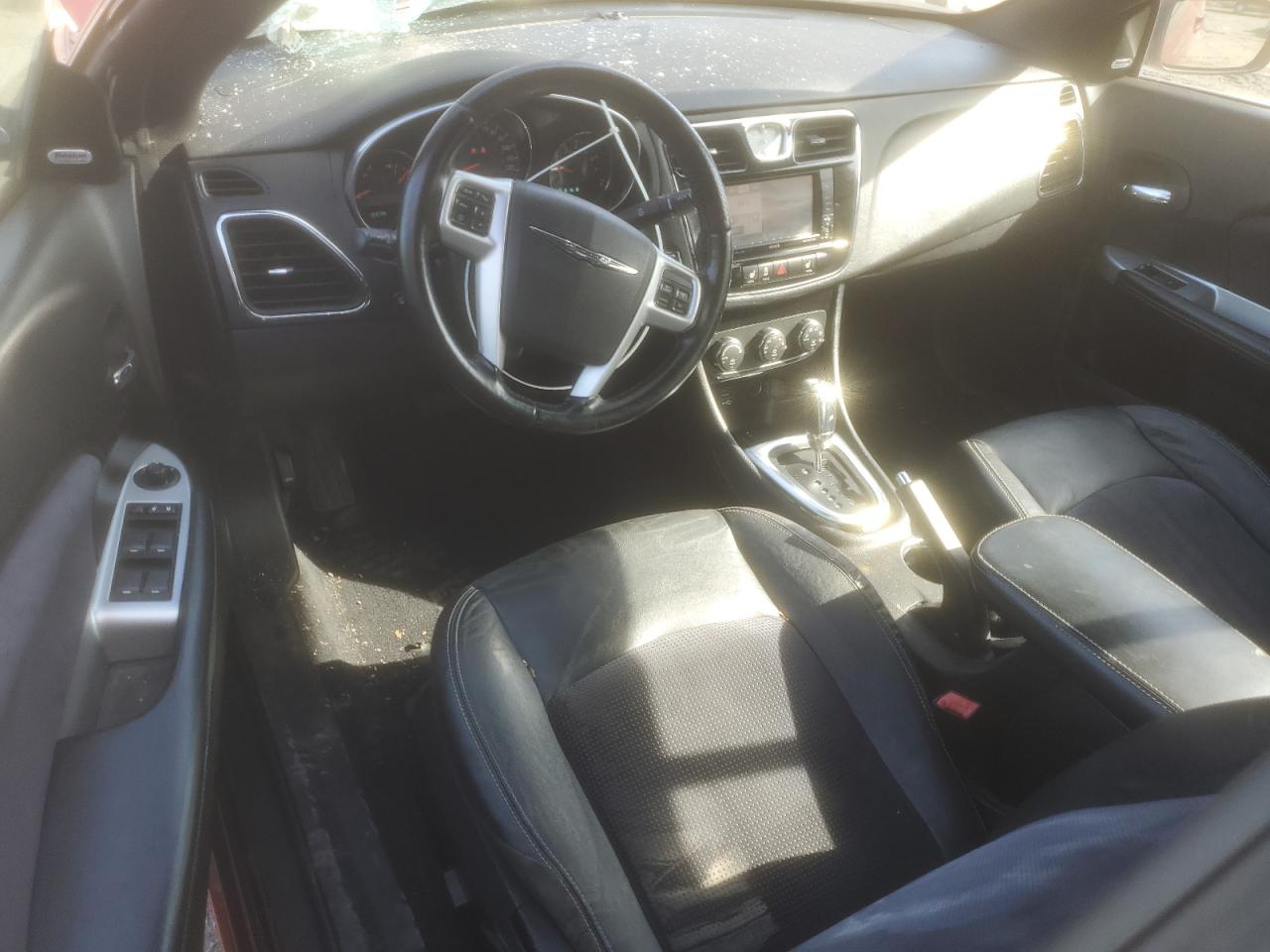2012 Chrysler 200 - Image 8