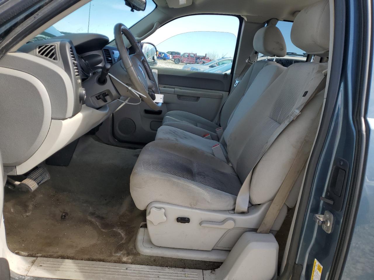 2011 GMC Sierra - Image 7