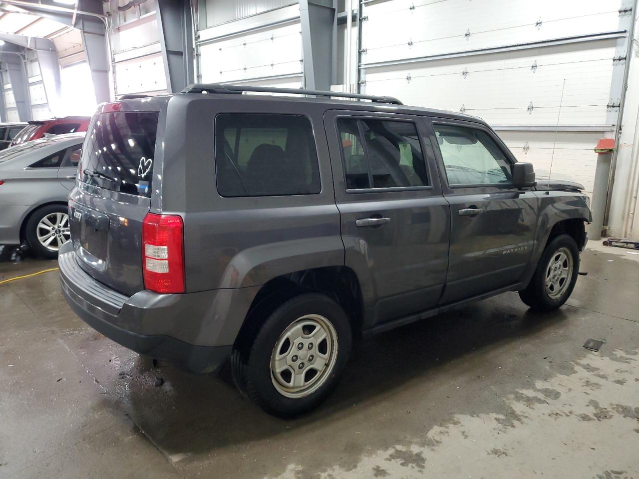 2015 Jeep Liberty (Patriot) - Image 3