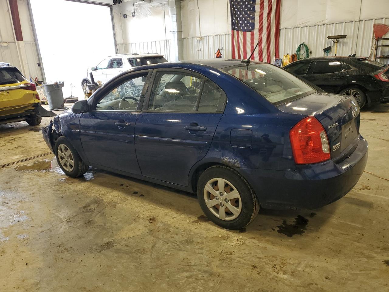 2008 Hyundai Accent - Image 2