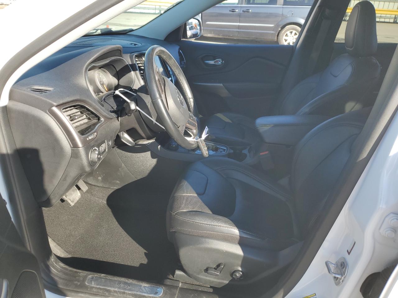 2020 Jeep Grand Cherokee - Image 7