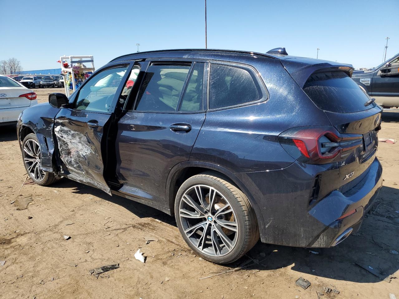 2022 BMW X3 - Image 2