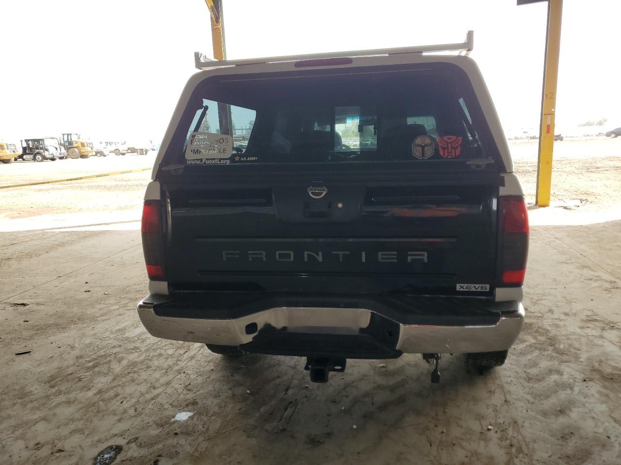 2000 Nissan Navara (Frontier) - Image 6