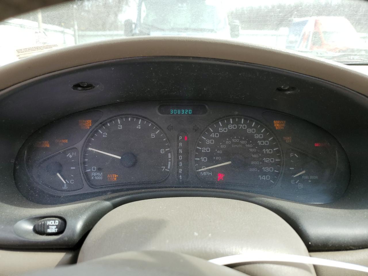 2000 Oldsmobile Alero - Image 9