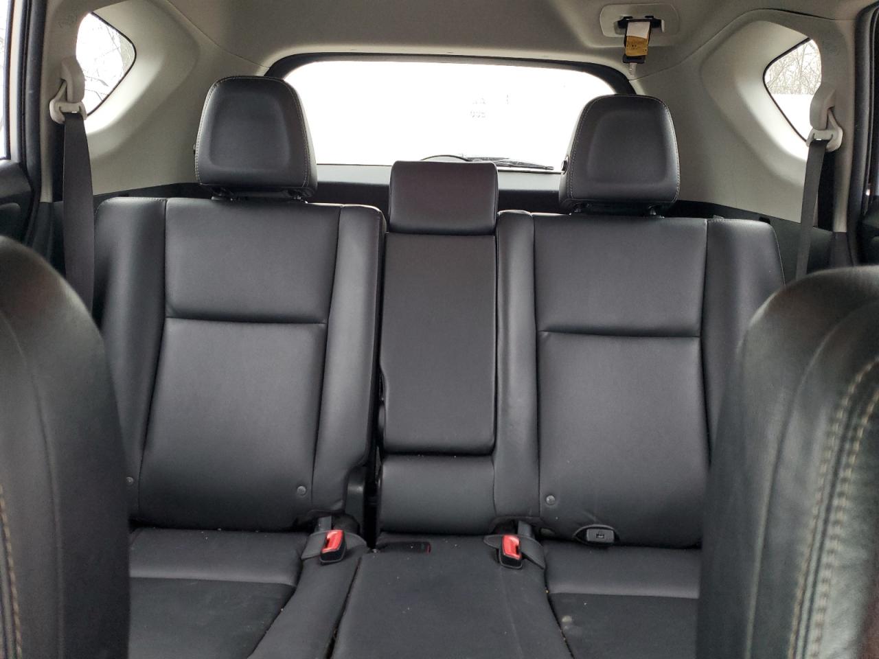 2015 Toyota RAV 4 - Image 10