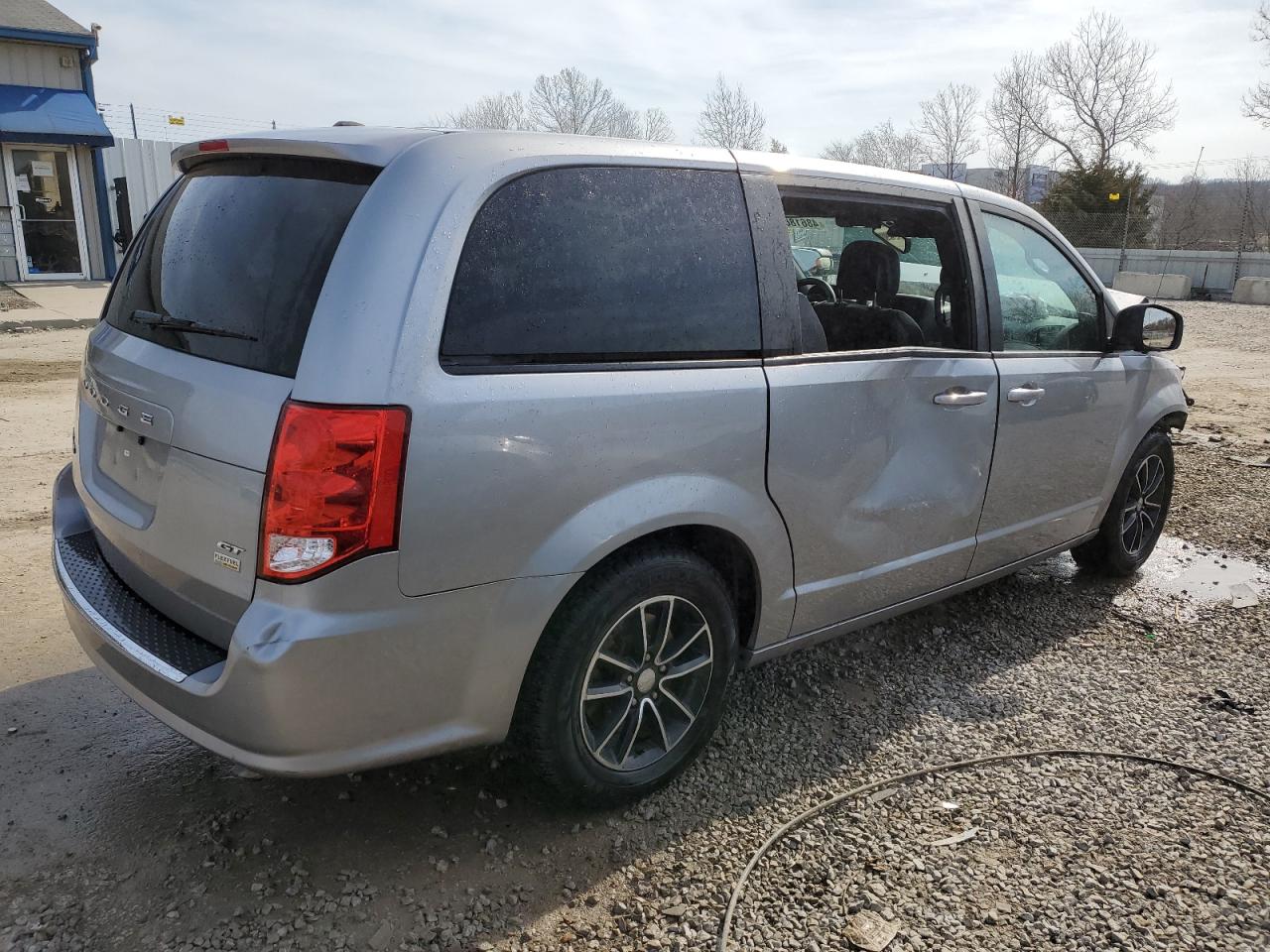 2019 Dodge Caravan - Image 3