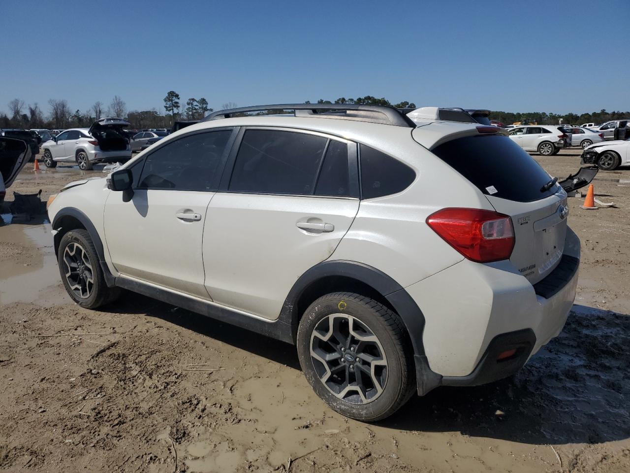 2016 Subaru XV - Image 2