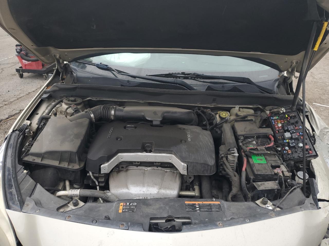 1G11E5SA5GF105867 CHEVROLET MALIBU 2016