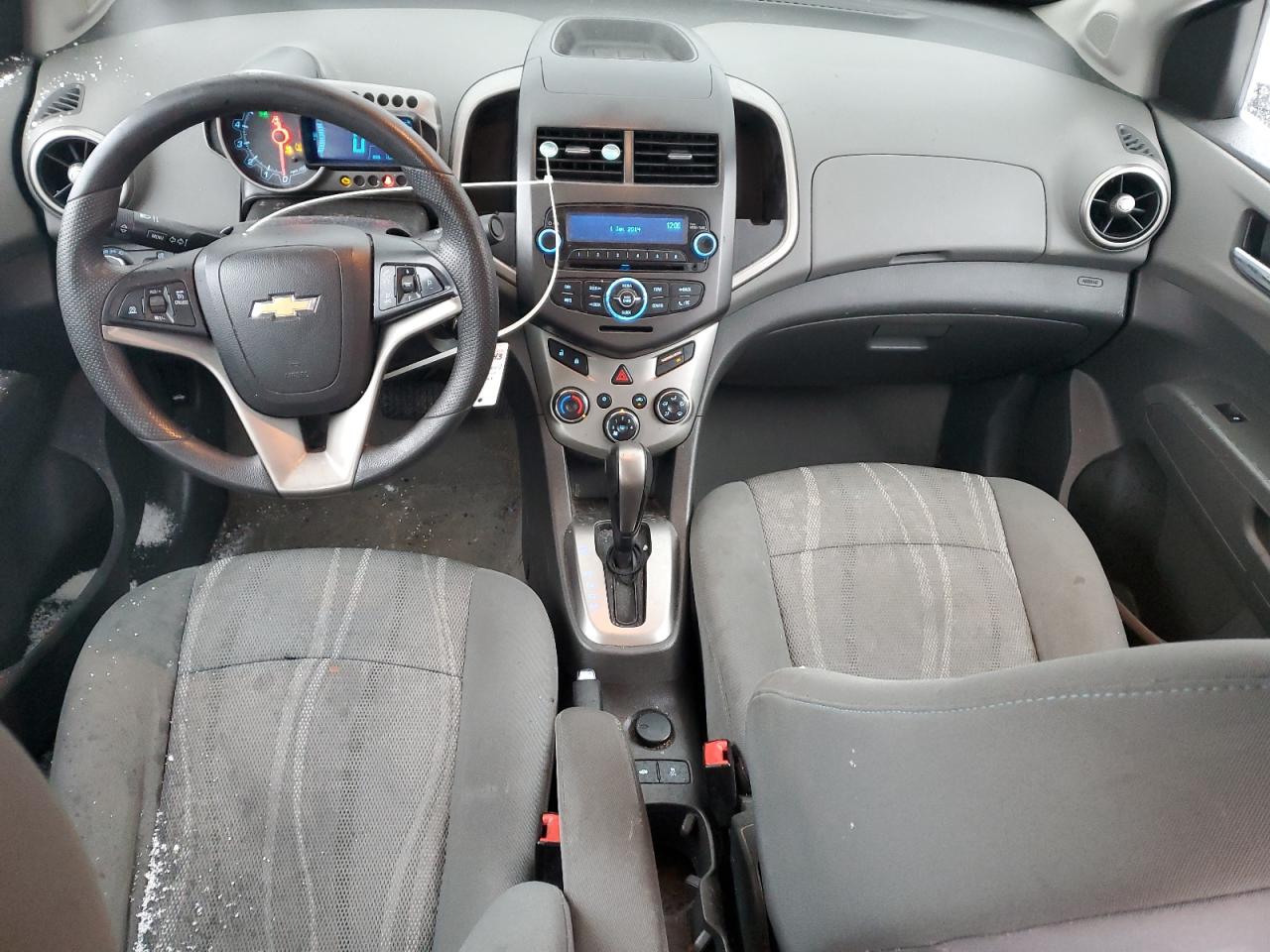 2015 Chevrolet Sonic - Image 8