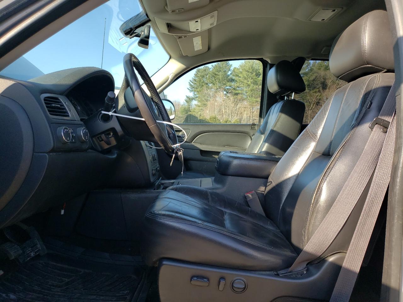 2011 GMC Sierra - Image 7