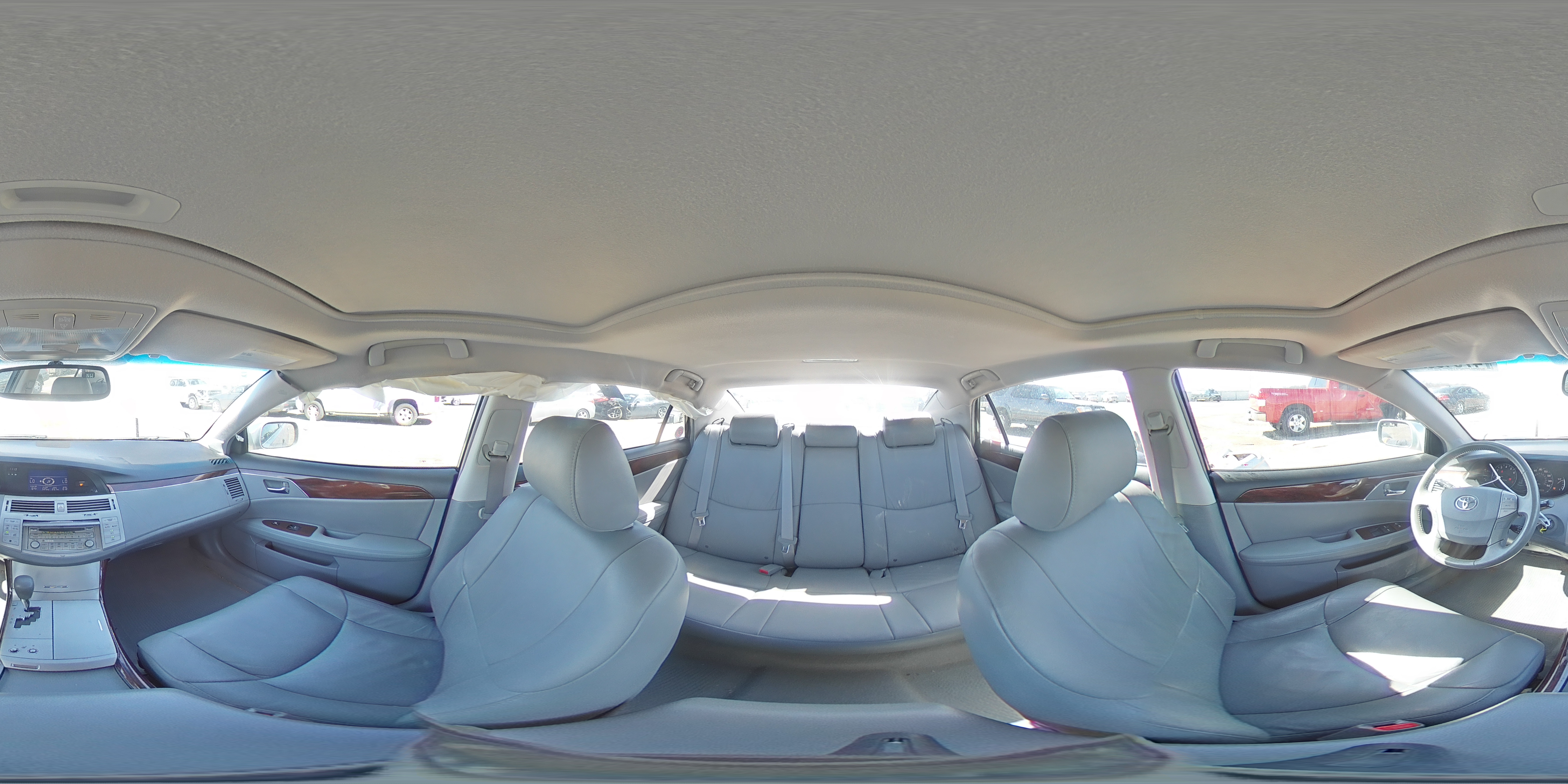 2008 Toyota Avalon - Image 13