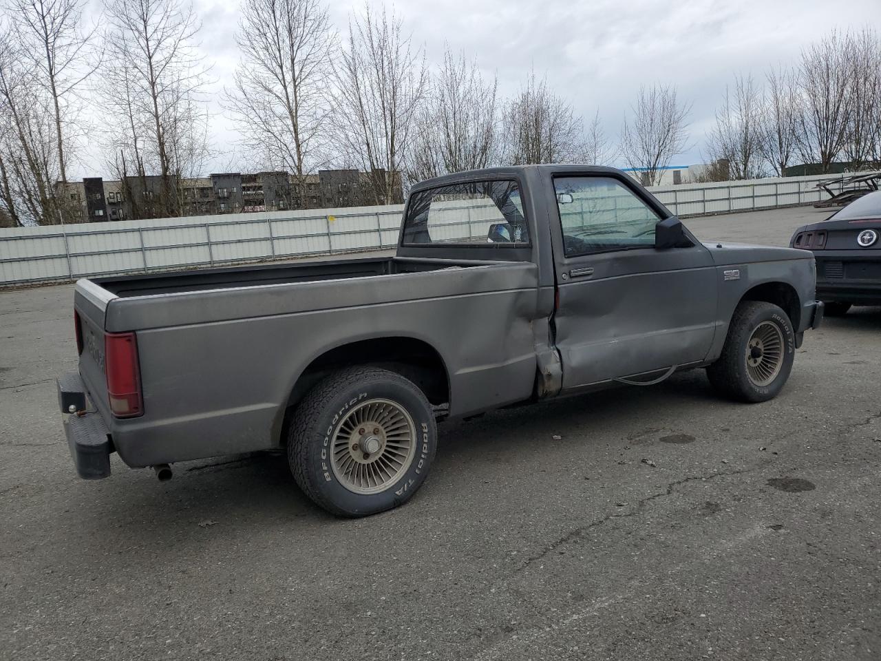 1988 Chevrolet S-10 Pickup - Image 3