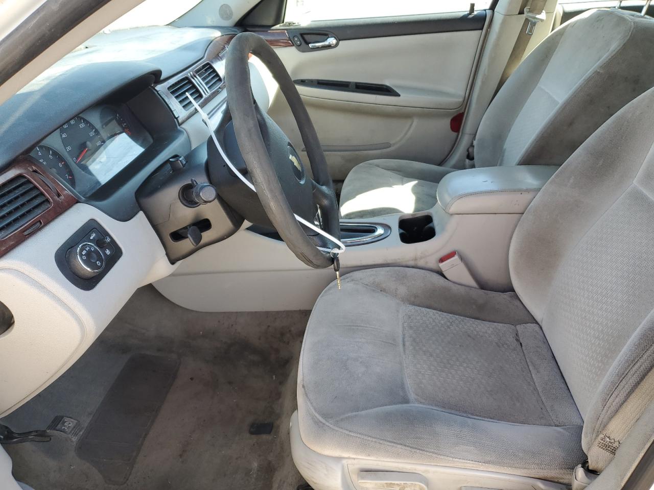 2009 Chevrolet Impala - Image 7